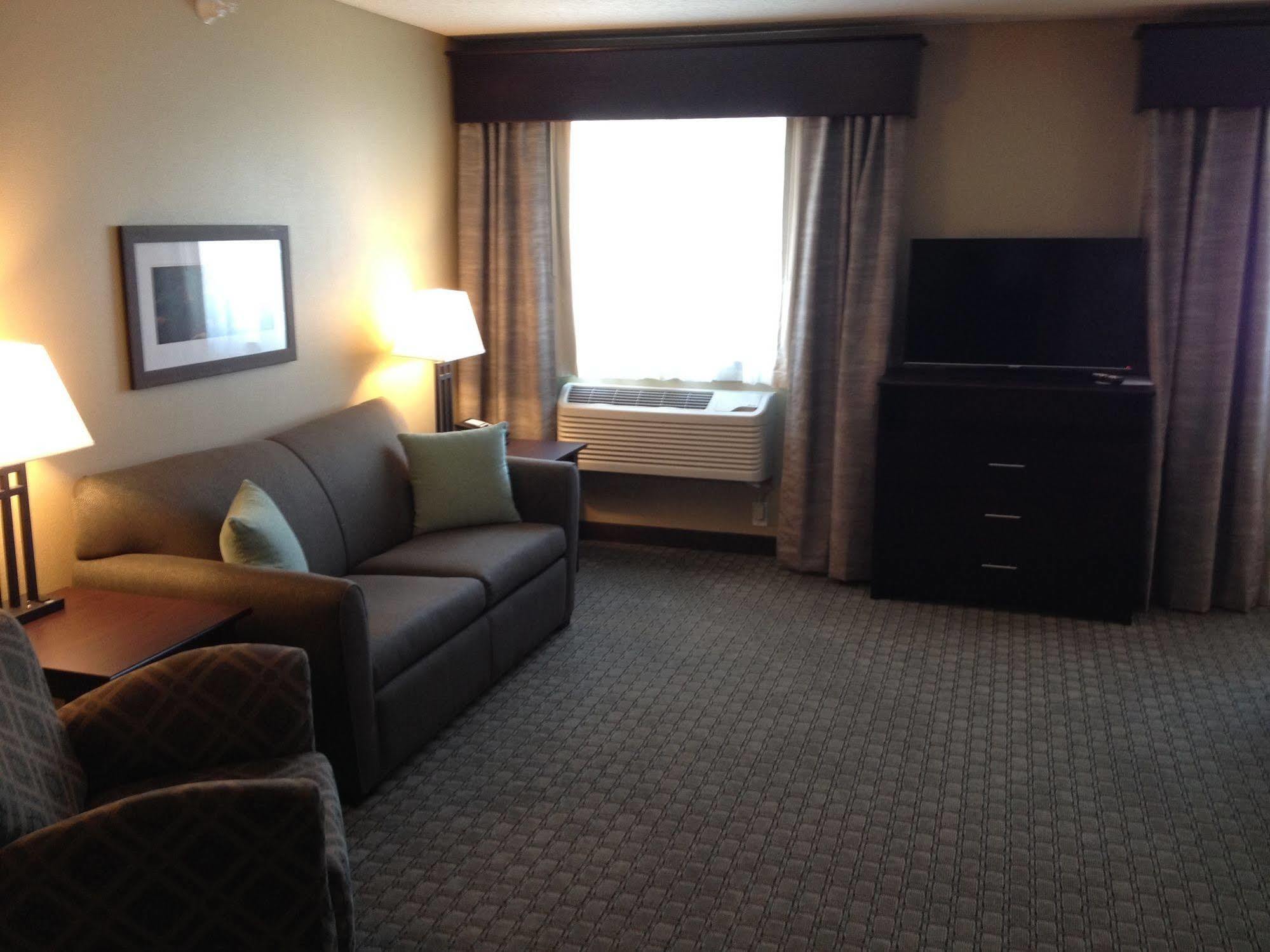 Grandstay Hotel & Suites - Glenwood المظهر الخارجي الصورة