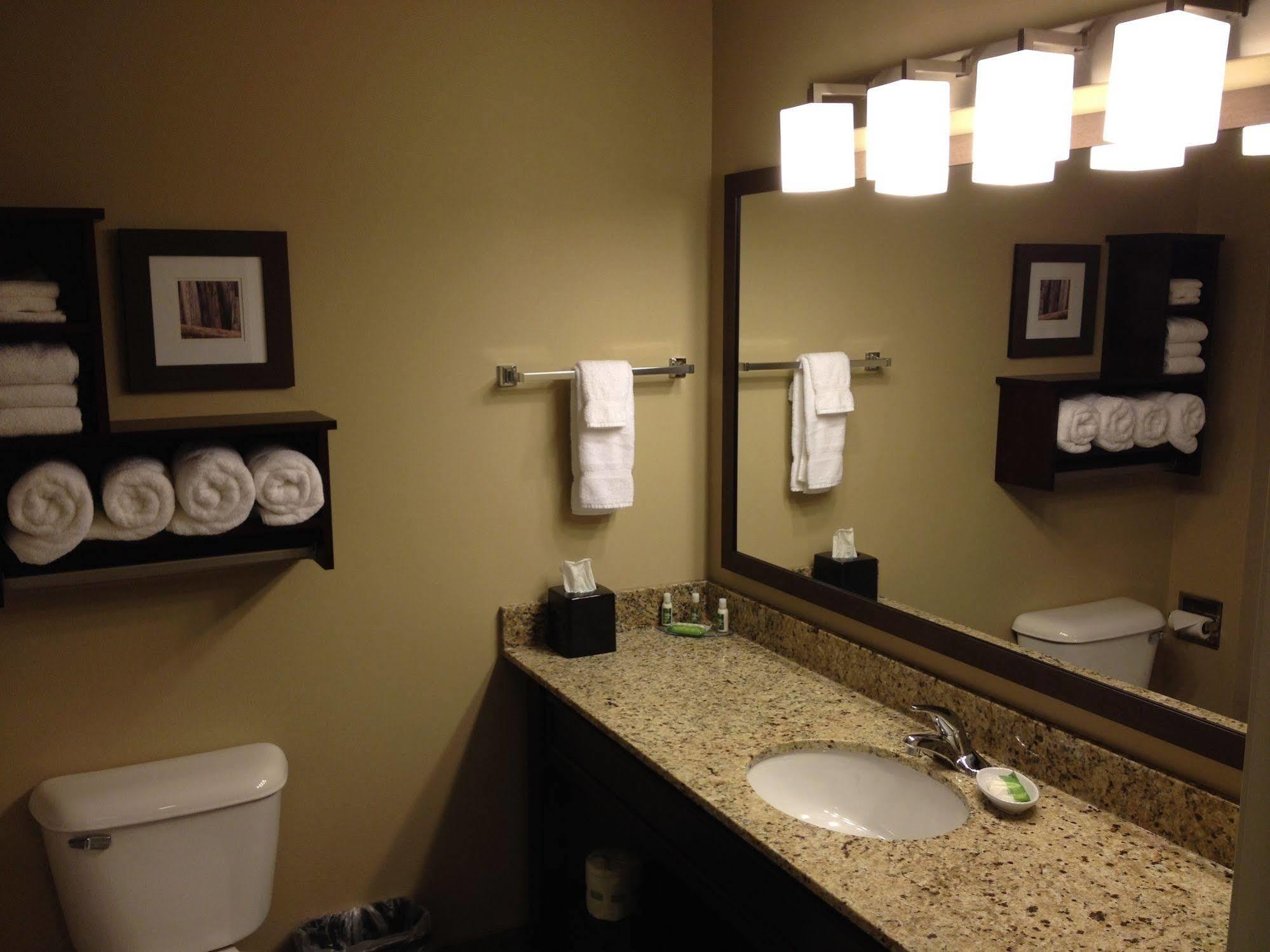 Grandstay Hotel & Suites - Glenwood المظهر الخارجي الصورة